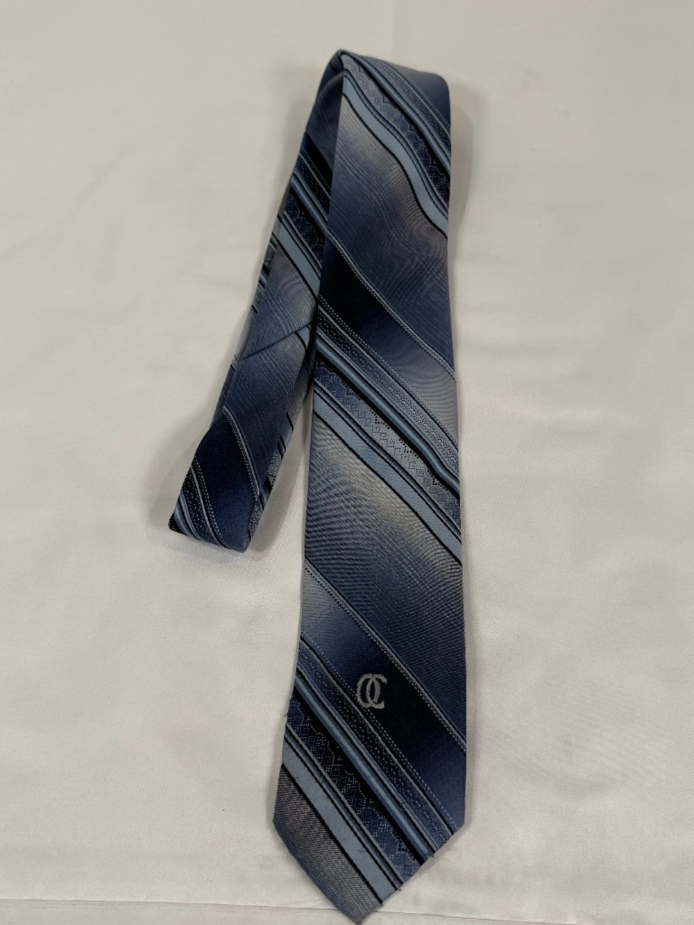 Vintage Oleg Cassini Goldsmith’s Blue Stripe Designer Tie